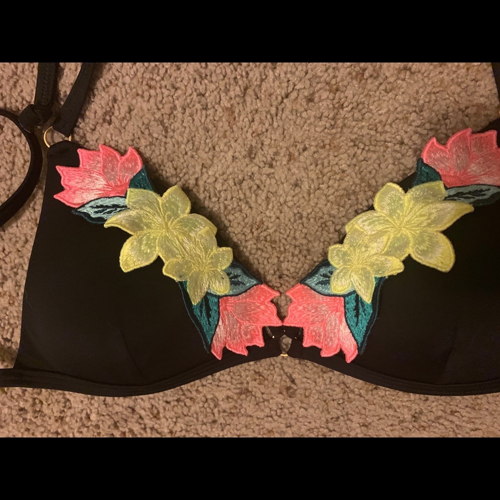 Victoria’s Secret floral bathing suit top!